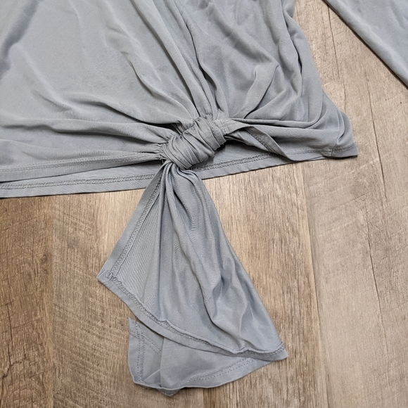 ASTR the label Blue Gray Long Sleeve Front Knot Top - Picture 2 of 7